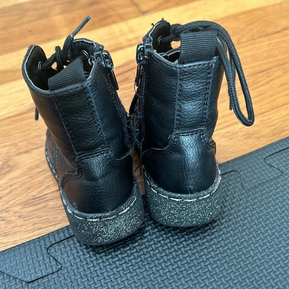 Sincerly Jules Toddler Black Combat Lace Boots - Glitter Sole Size 6